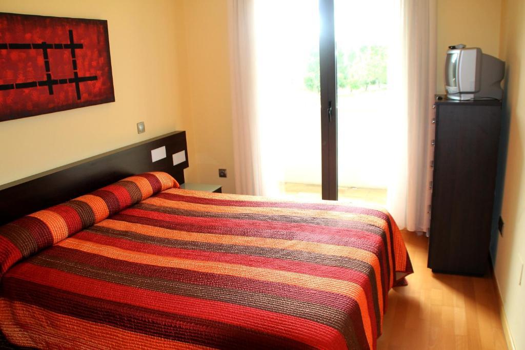 Apartahotel Ribera Arroyo de la Encomienda Exteriör bild